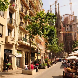 Gaudi Sagrada Familia Apartment