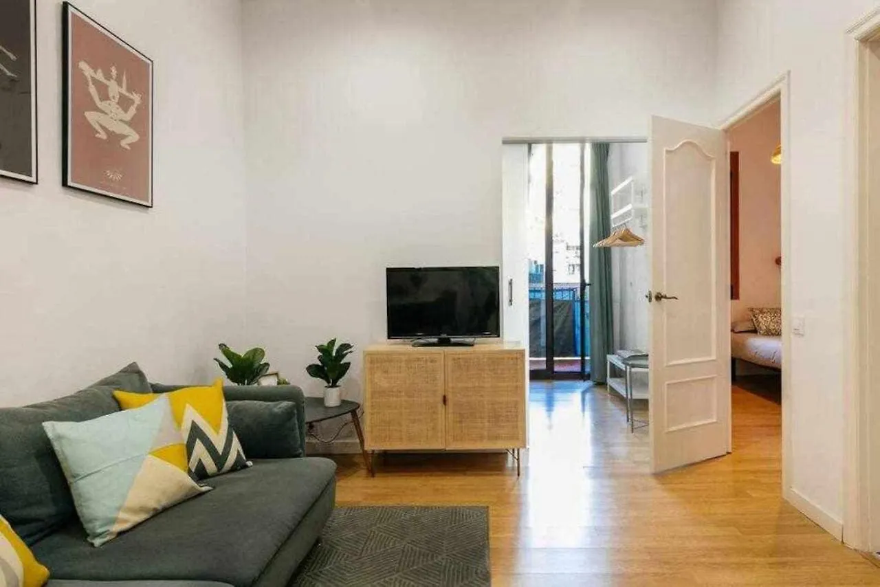 ברצלונה Cozy & Central Apartment 0*,  ספרד